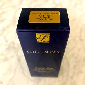 BNIB 1C1 Estée Lauder Double Wear 1 fl. oz.